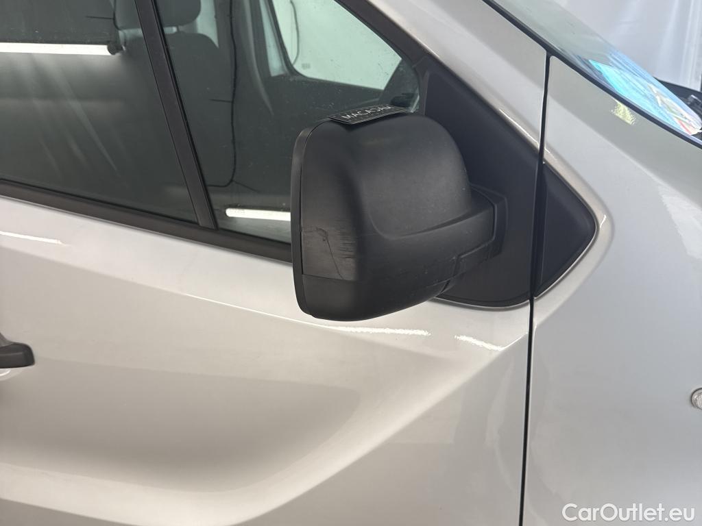  Renault  Trafic  III Fourgon Grand Confort L1H1 1000 1.6 dCi 145CV BVM6 E6dT #33