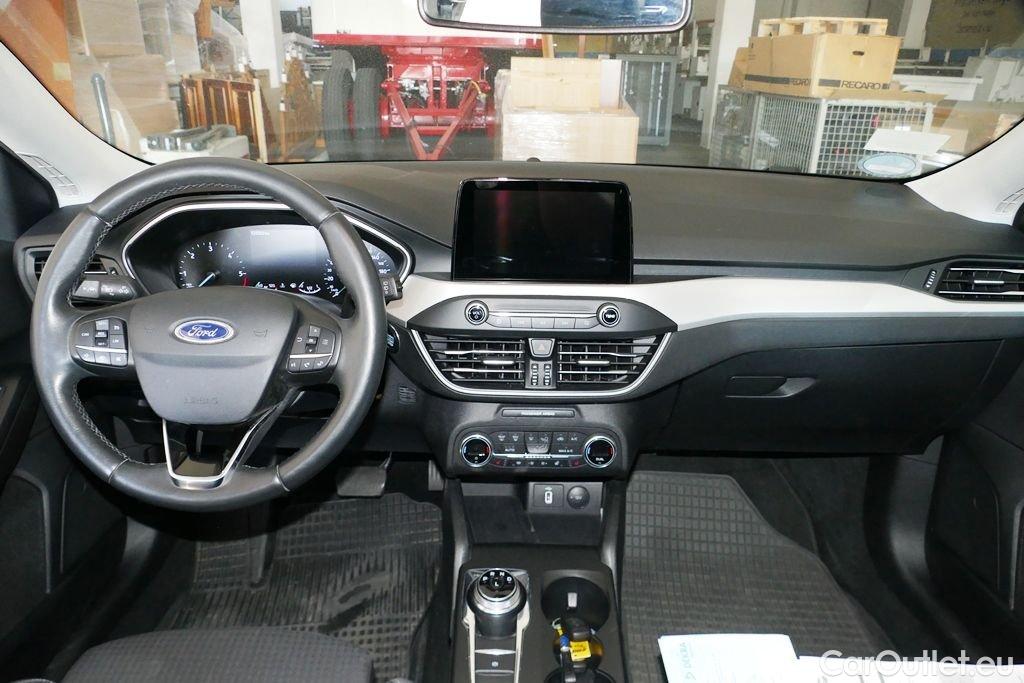 Ford  Focus  Turnier Cool & Connect 1.5 EcoBlue 88KW AT8 E6dT #3