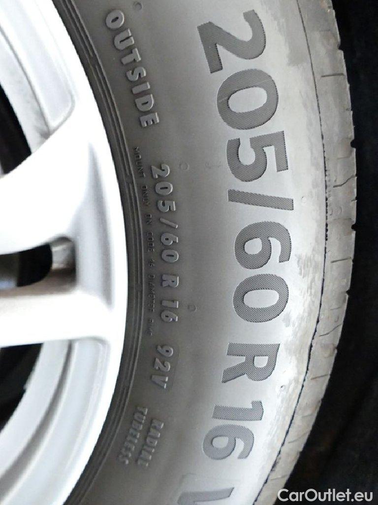 Ford  Focus  Turnier Cool & Connect 1.5 EcoBlue 88KW AT8 E6dT #32