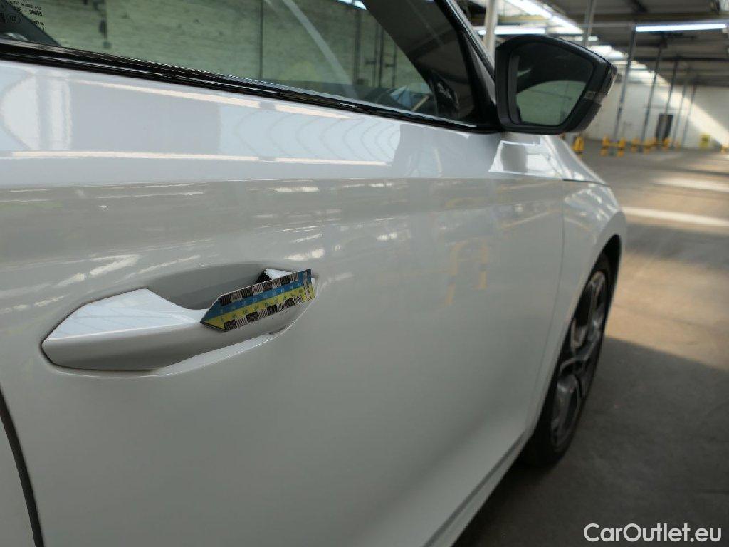 Skoda  Octavia  Combi RS 2.0 TDI 147KW AT7 E6d #43