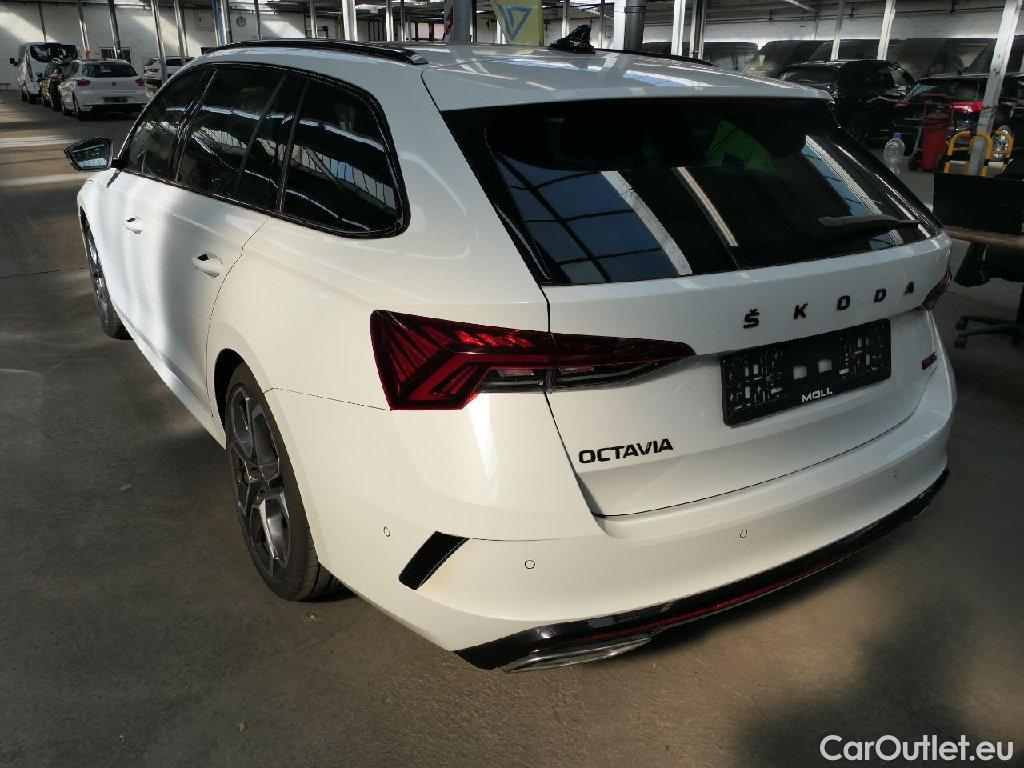 Skoda  Octavia  Combi RS 2.0 TDI 147KW AT7 E6d #9