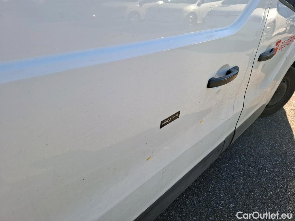 Renault  Trafic RENAULT  / 2014 / 4P / Fourgon tôlé &FG GCF L1H1 1200 dCi 95 E6 #27