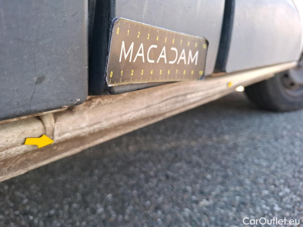 Renault  Trafic RENAULT  / 2014 / 4P / Fourgon tôlé &FG GCF L1H1 1200 dCi 95 E6 #45