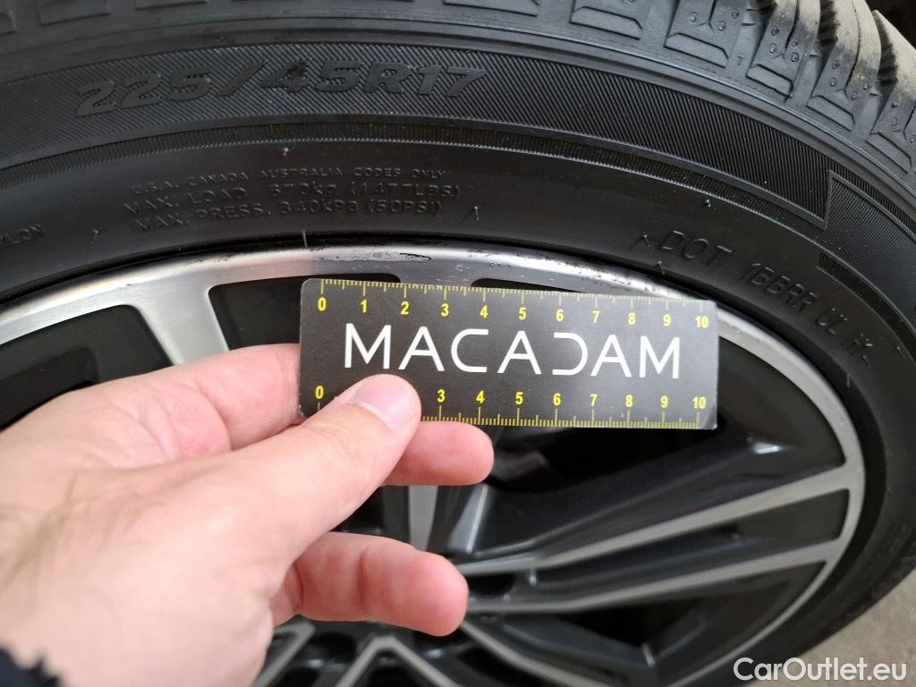  Bmw  Serie 1 BMW Série 1 5p Berline 116d BVA8 Business Design #6