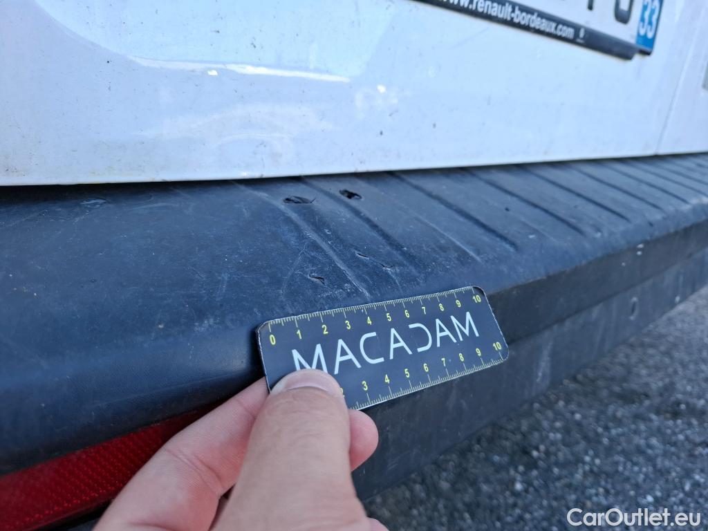 Renault  Trafic RENAULT  / 2014 / 4P / Fourgon tôlé &FG GCF L1H1 1200 dCi 95 E6 #23