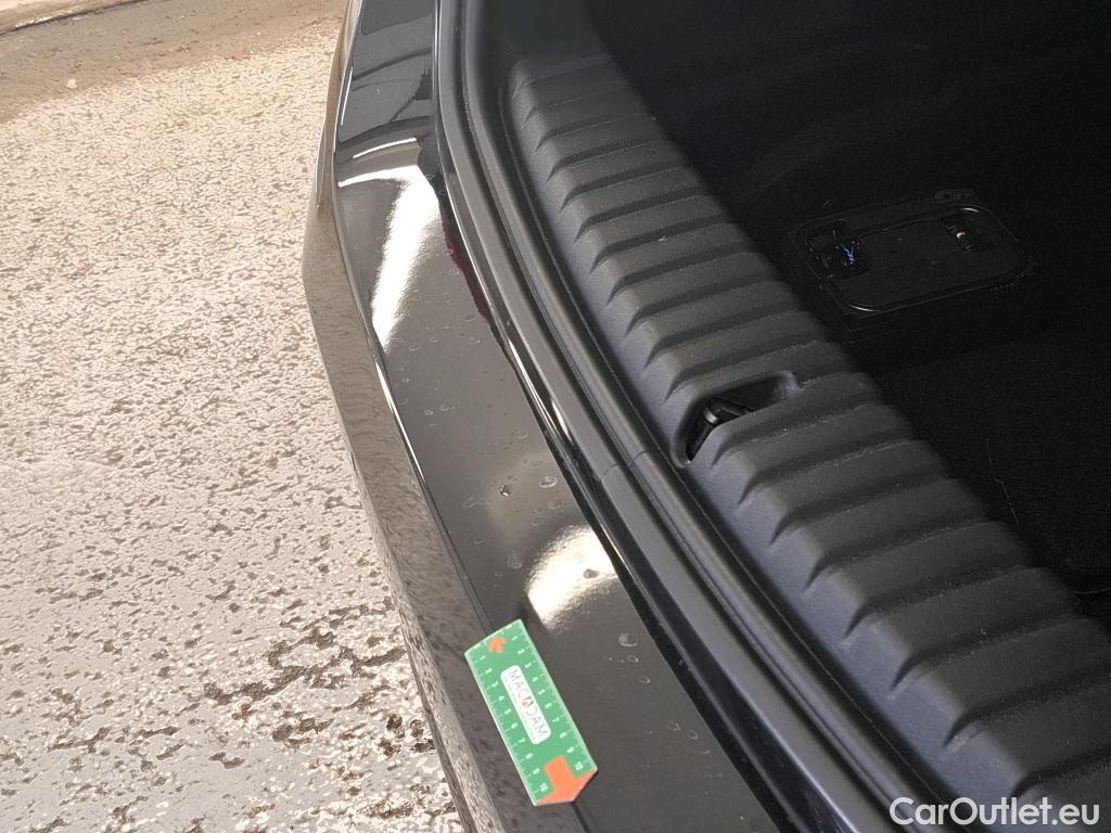  Bmw  Serie 1 BMW Série 1 / 2019 / 5P / Berline 116i Business Design #2