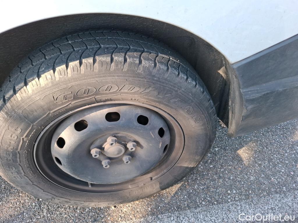 Renault  Trafic RENAULT  / 2014 / 4P / Fourgon tôlé &FG GCF L1H1 1200 dCi 95 E6 #75