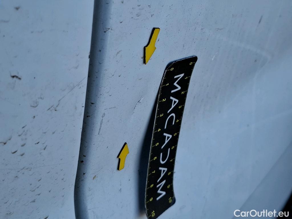 Renault  Trafic RENAULT  / 2014 / 4P / Fourgon tôlé &FG GCF L1H1 1200 dCi 95 E6 #40