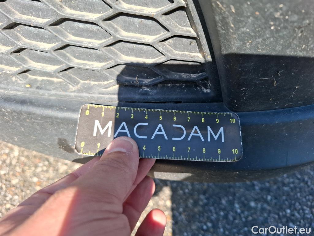 Renault  Trafic RENAULT  / 2014 / 4P / Fourgon tôlé &FG GCF L1H1 1200 dCi 95 E6 #98