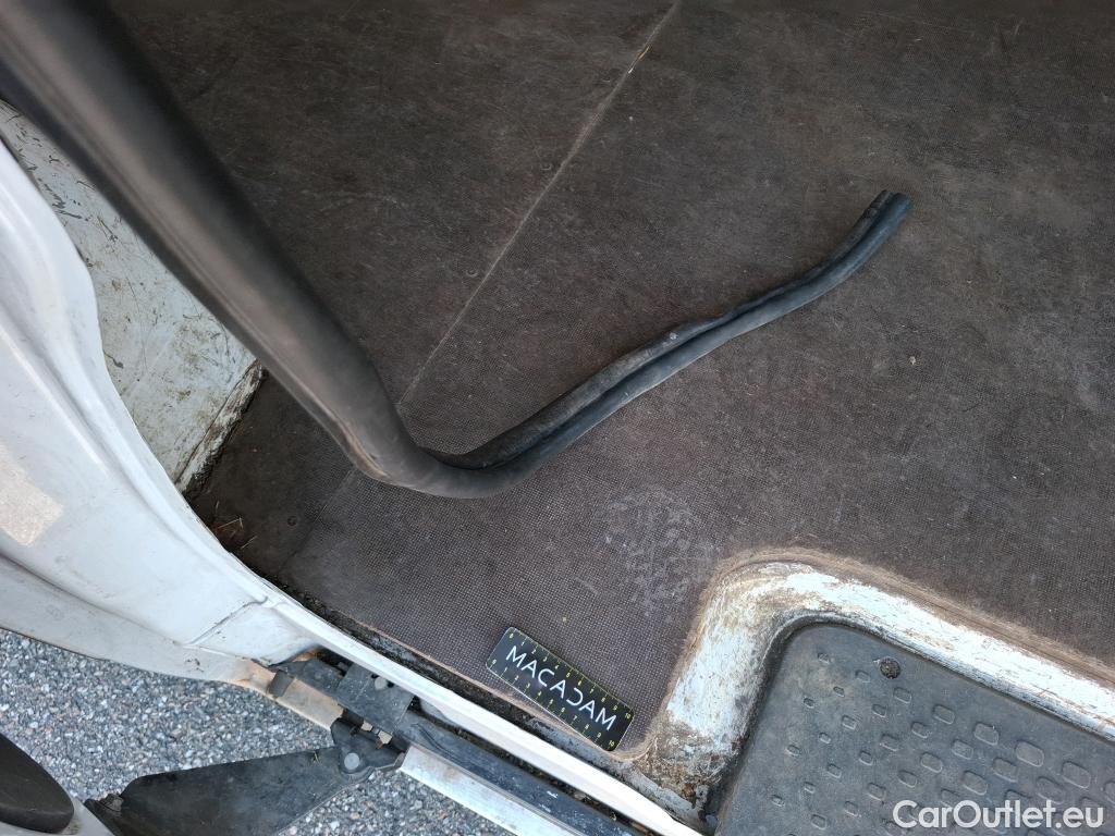 Renault  Trafic RENAULT  / 2014 / 4P / Fourgon tôlé &FG GCF L1H1 1200 dCi 95 E6 #81