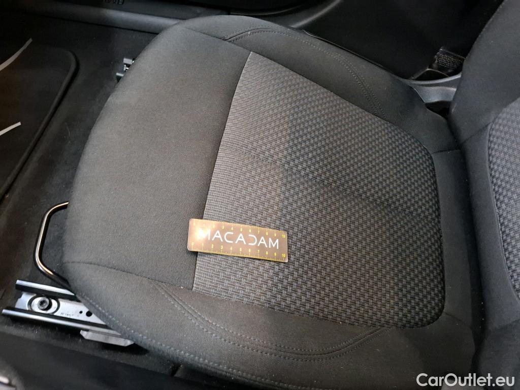  Bmw  Serie 1 BMW Série 1 5p Berline 116d BVA8 Business Design #1