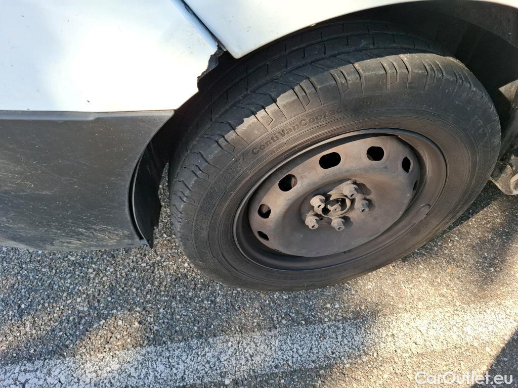 Renault  Trafic RENAULT  / 2014 / 4P / Fourgon tôlé &FG GCF L1H1 1200 dCi 95 E6 #71