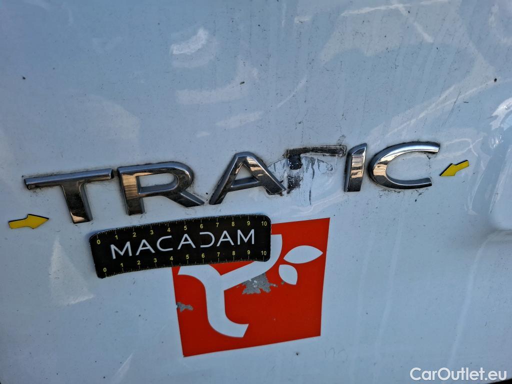 Renault  Trafic RENAULT  / 2014 / 4P / Fourgon tôlé &FG GCF L1H1 1200 dCi 95 E6 #68