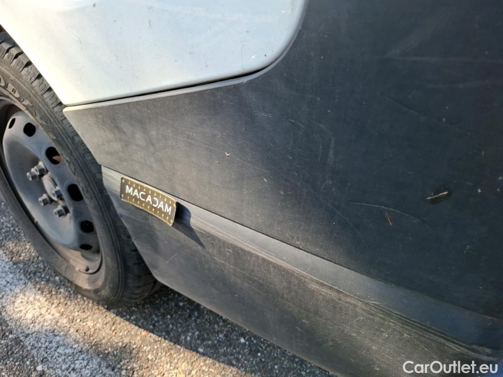 Renault  Trafic RENAULT  / 2014 / 4P / Fourgon tôlé &FG GCF L1H1 1200 dCi 95 E6 #17