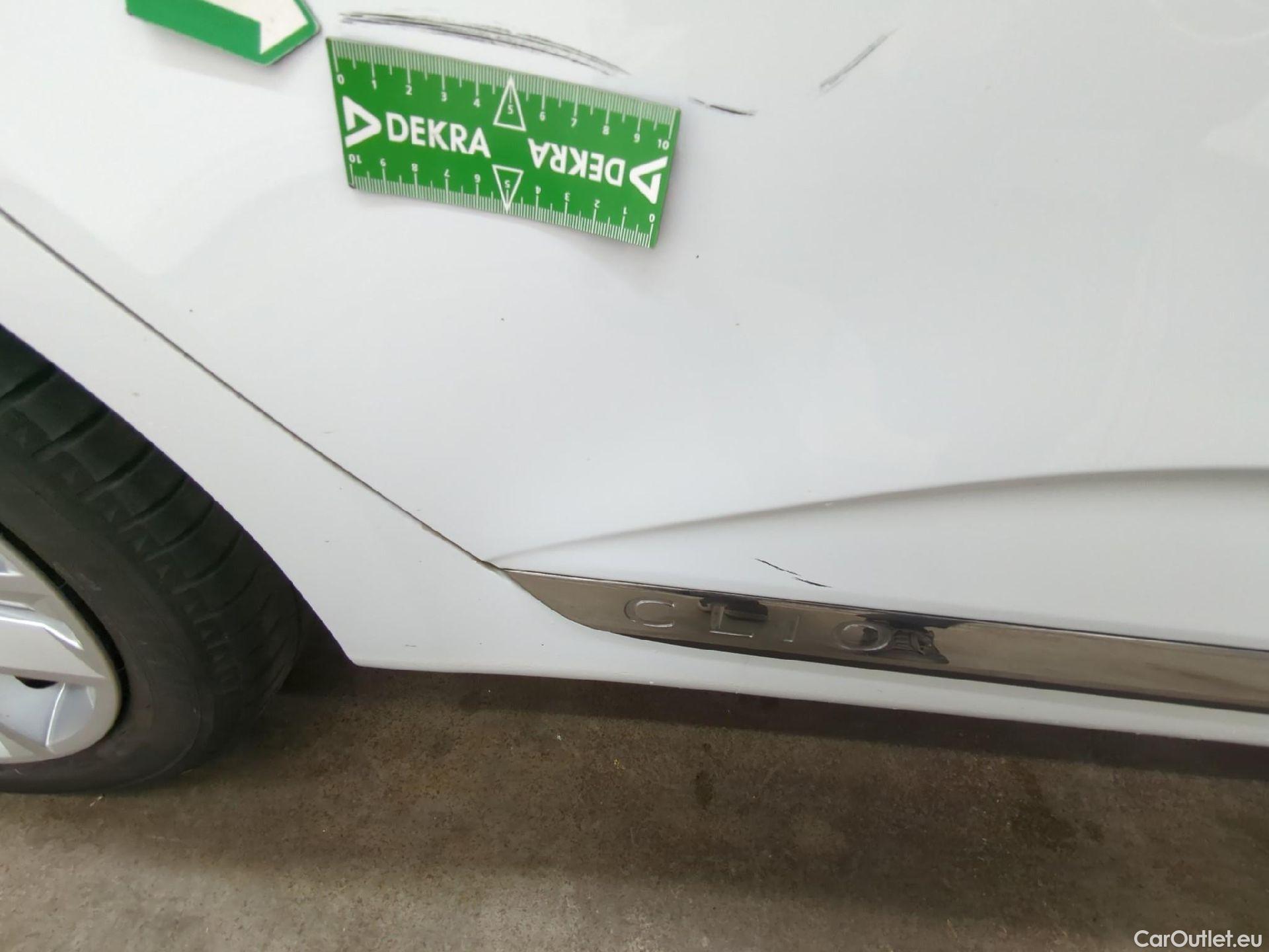  Renault  Clio  V Business 1.6 E-TECH Hybrid 140CV BVA6 E6d #8