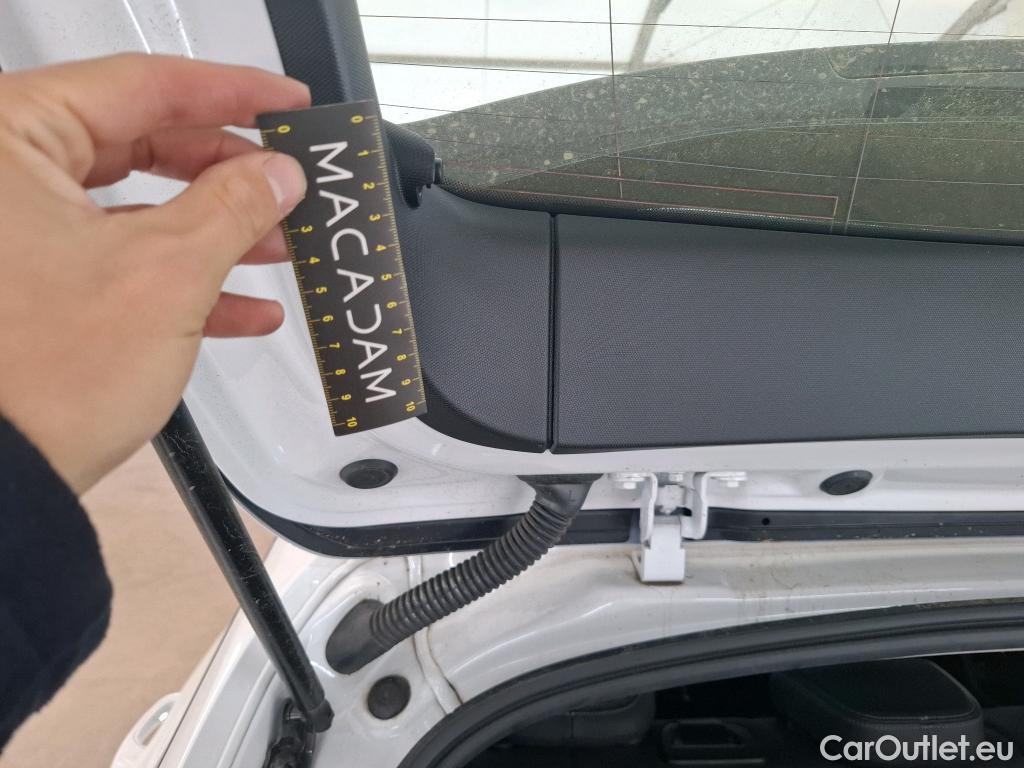  Bmw  Serie 1 Série 1 Berline 118 d Edition Sport 2.0 150CV BVA8 E6d #77