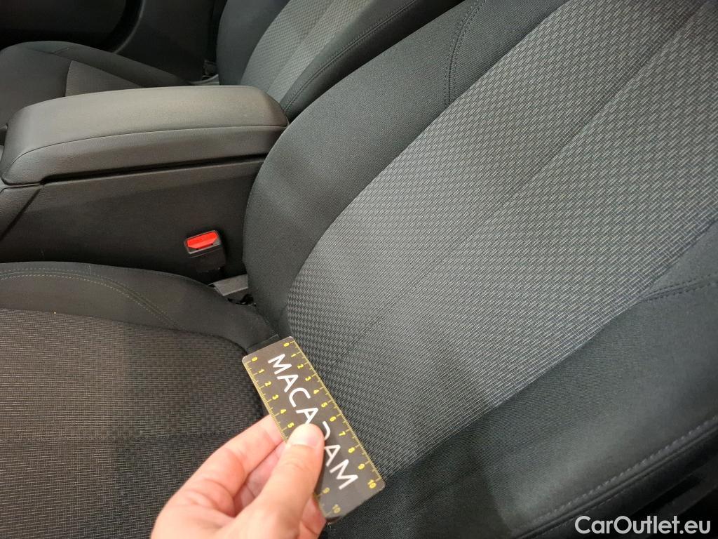  Bmw  Serie 1 BMW Série 1 5p Berline 116d BVA8 Business Design #3