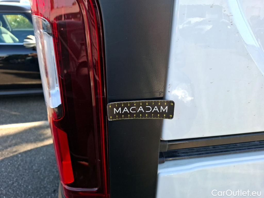 Renault  Trafic RENAULT  / 2014 / 4P / Fourgon tôlé &FG GCF L1H1 1200 dCi 95 E6 #93