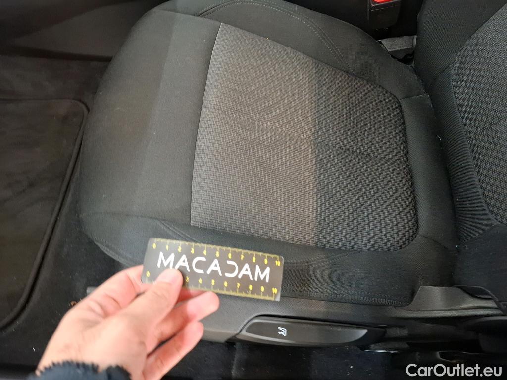  Bmw  Serie 1 BMW Série 1 5p Berline 116d BVA8 Business Design #2