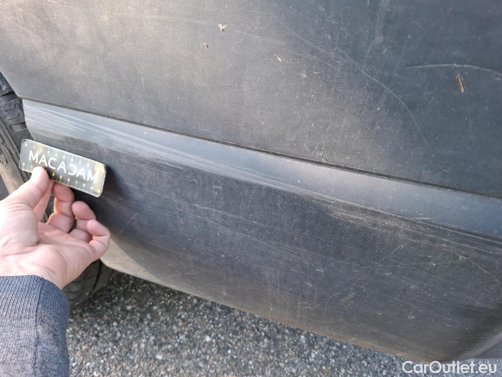 Renault  Trafic RENAULT  / 2014 / 4P / Fourgon tôlé &FG GCF L1H1 1200 dCi 95 E6 #19