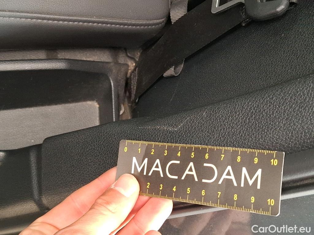  Audi  Q3  35 TDI quattro Design luxe 2.0 TDI 150CV BVM6 E6dT #9