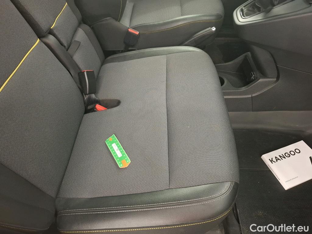  Renault  Kangoo RENAULT  / 2021 / 4P / Fourgonnette Extra - Blue dCi95 Sésame Ouvre Toi #1