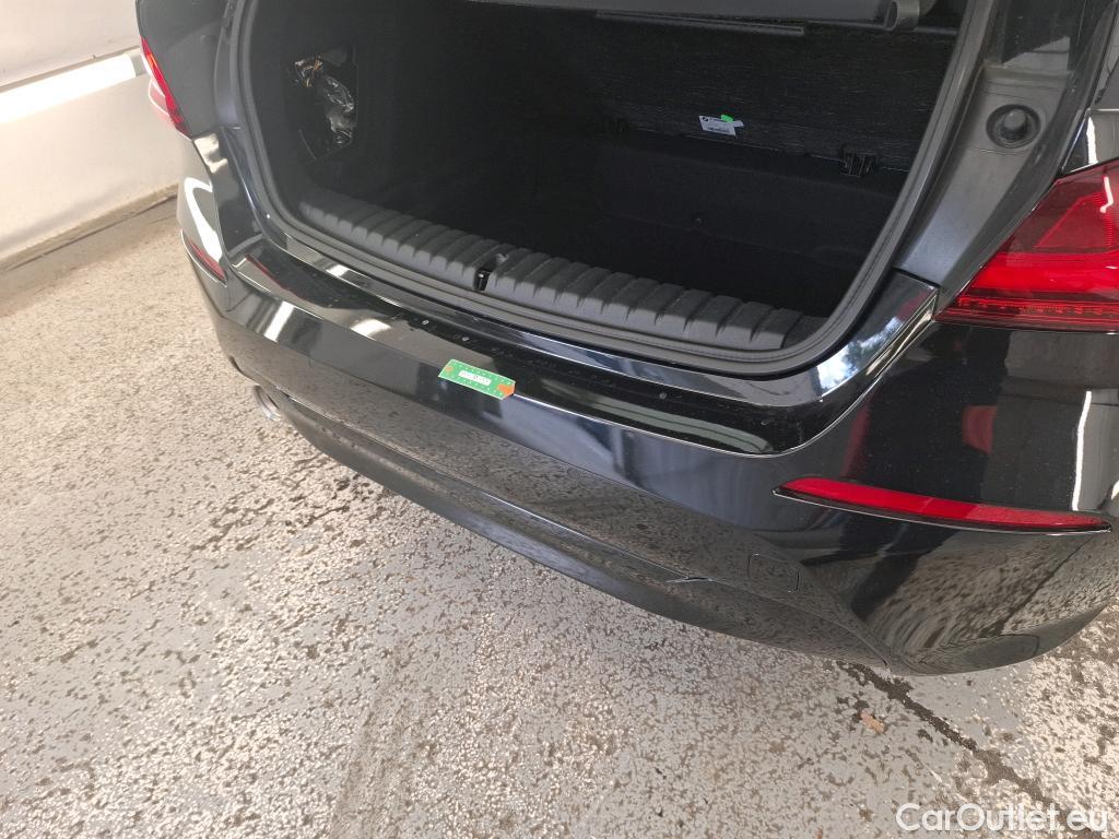  Bmw  Serie 1 BMW Série 1 / 2019 / 5P / Berline 116i Business Design #1