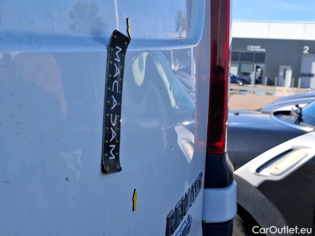 Renault  Trafic RENAULT  / 2014 / 4P / Fourgon tôlé &FG GCF L1H1 1200 dCi 95 E6 #38