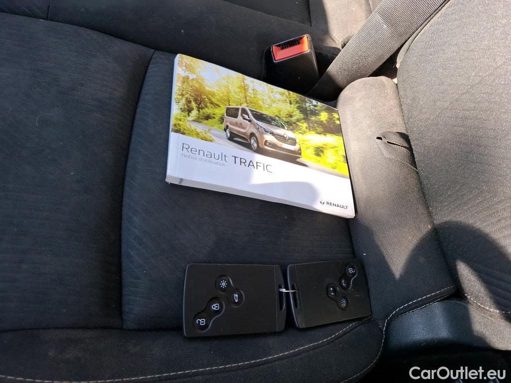 Renault  Trafic RENAULT  / 2014 / 4P / Fourgon tôlé &FG GCF L1H1 1200 dCi 95 E6 #12