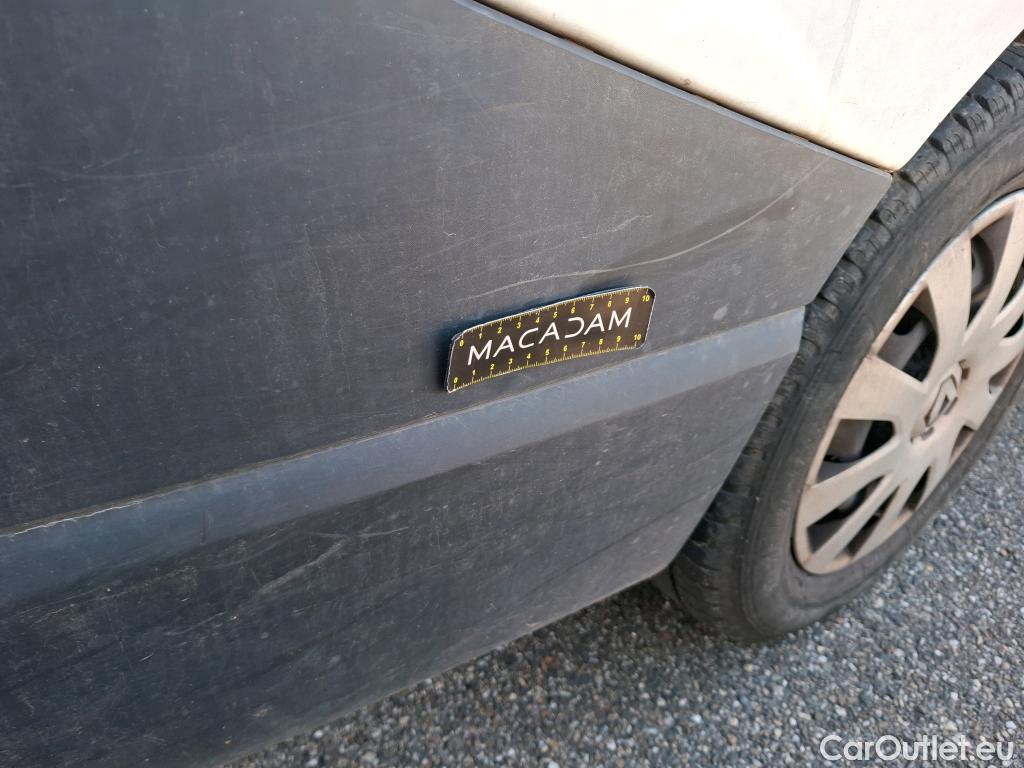 Renault  Trafic RENAULT  / 2014 / 4P / Fourgon tôlé &FG GCF L1H1 1200 dCi 95 E6 #95