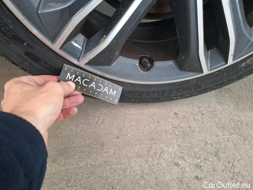  Bmw  Serie 1 Série 1 Berline 118 d Edition Sport 2.0 150CV BVA8 E6d #44