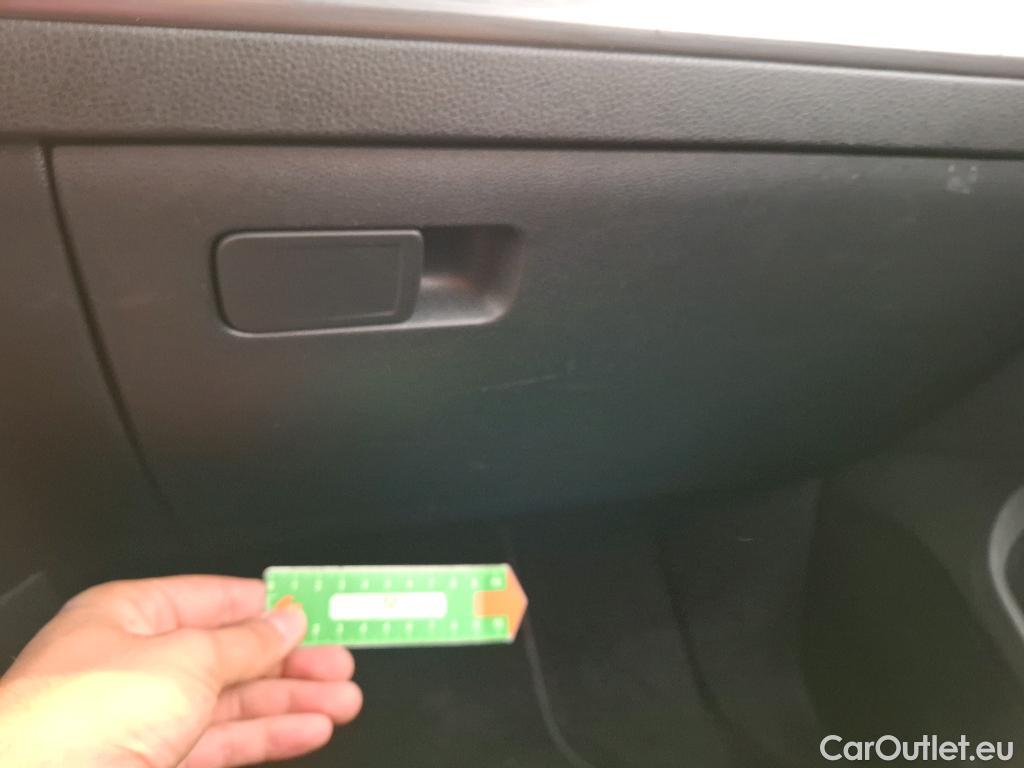  Volkswagen  Golf  VII Break Confortline Business BMT 1.6 TDI 115CV BVA7 E6dT #11