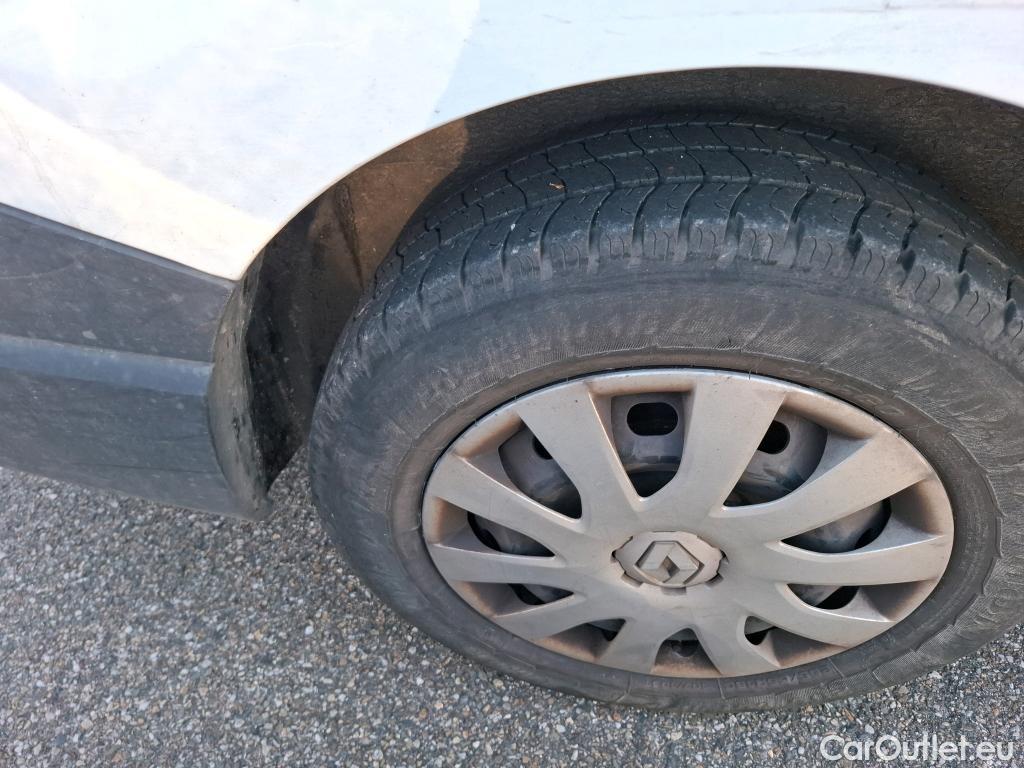 Renault  Trafic RENAULT  / 2014 / 4P / Fourgon tôlé &FG GCF L1H1 1200 dCi 95 E6 #48