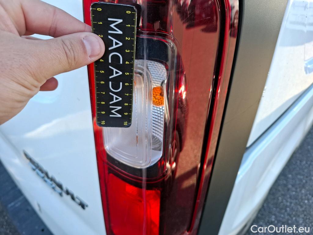 Renault  Trafic RENAULT  / 2014 / 4P / Fourgon tôlé &FG GCF L1H1 1200 dCi 95 E6 #56