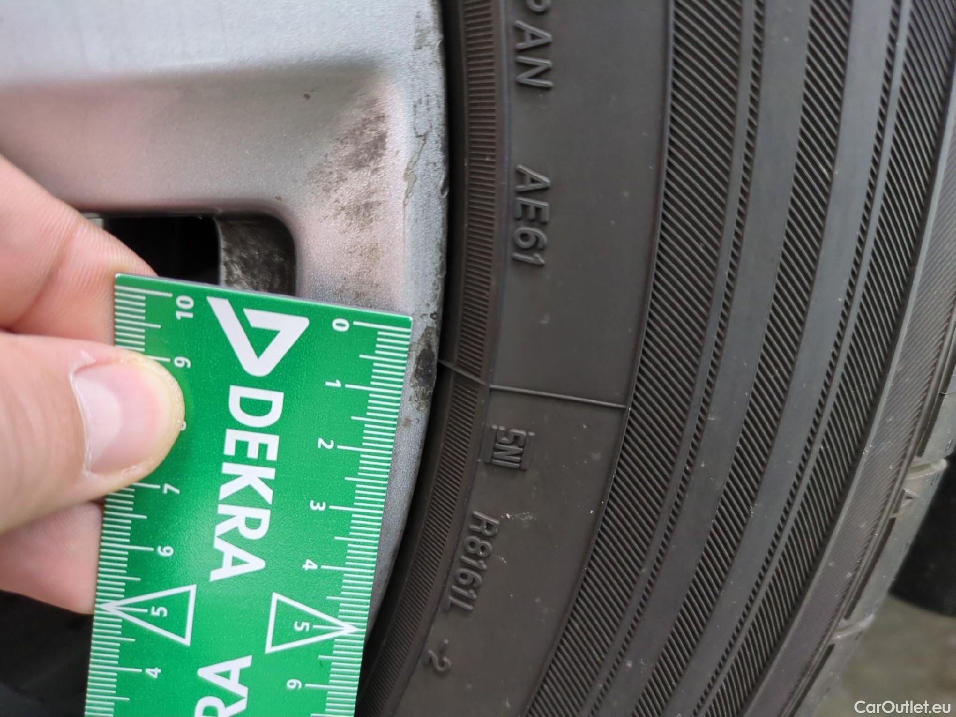 Ford  Kuga  Titanium 1.5 TDCi 120CV BVM6 E6 #7