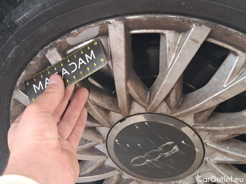  Fiat  500 FIAT  / 2015 3P  Berline Hybrid 10 BSG 70 ch Dolcevita #23