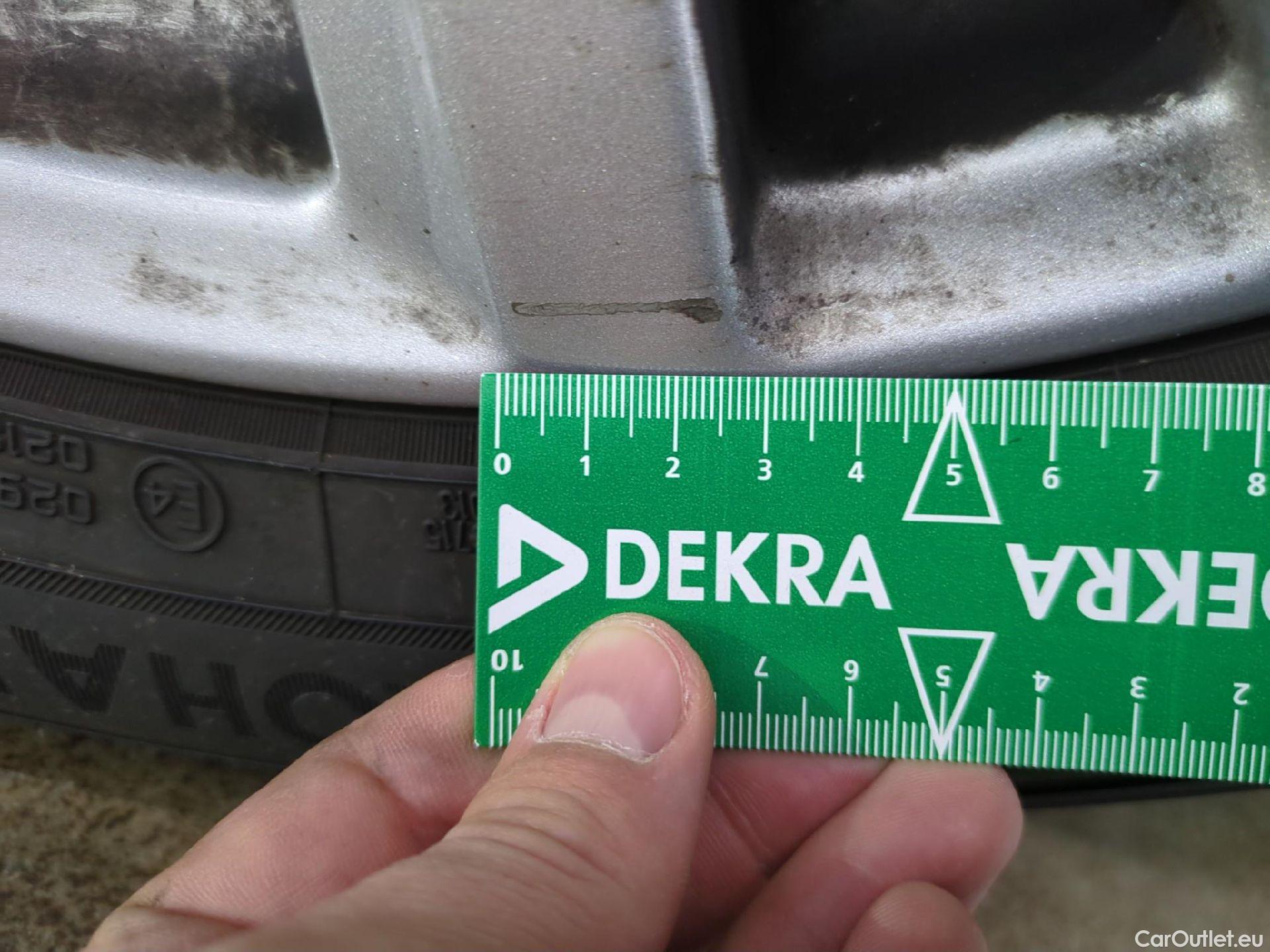 Ford  Kuga  Titanium 1.5 TDCi 120CV BVM6 E6 #8