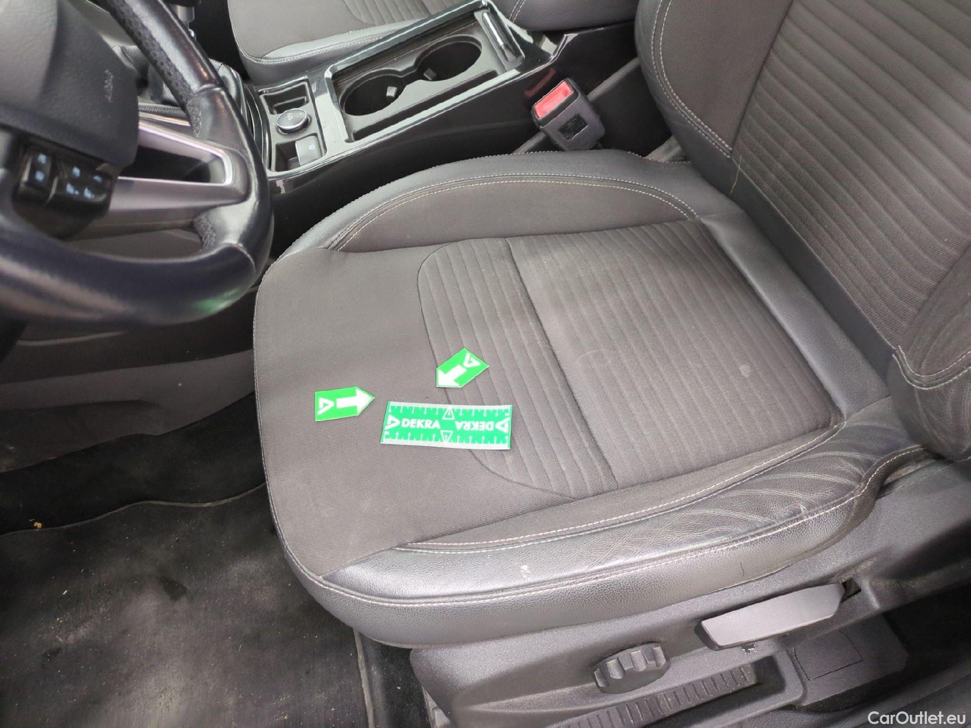 Ford  Kuga  Titanium 1.5 TDCi 120CV BVM6 E6 #4