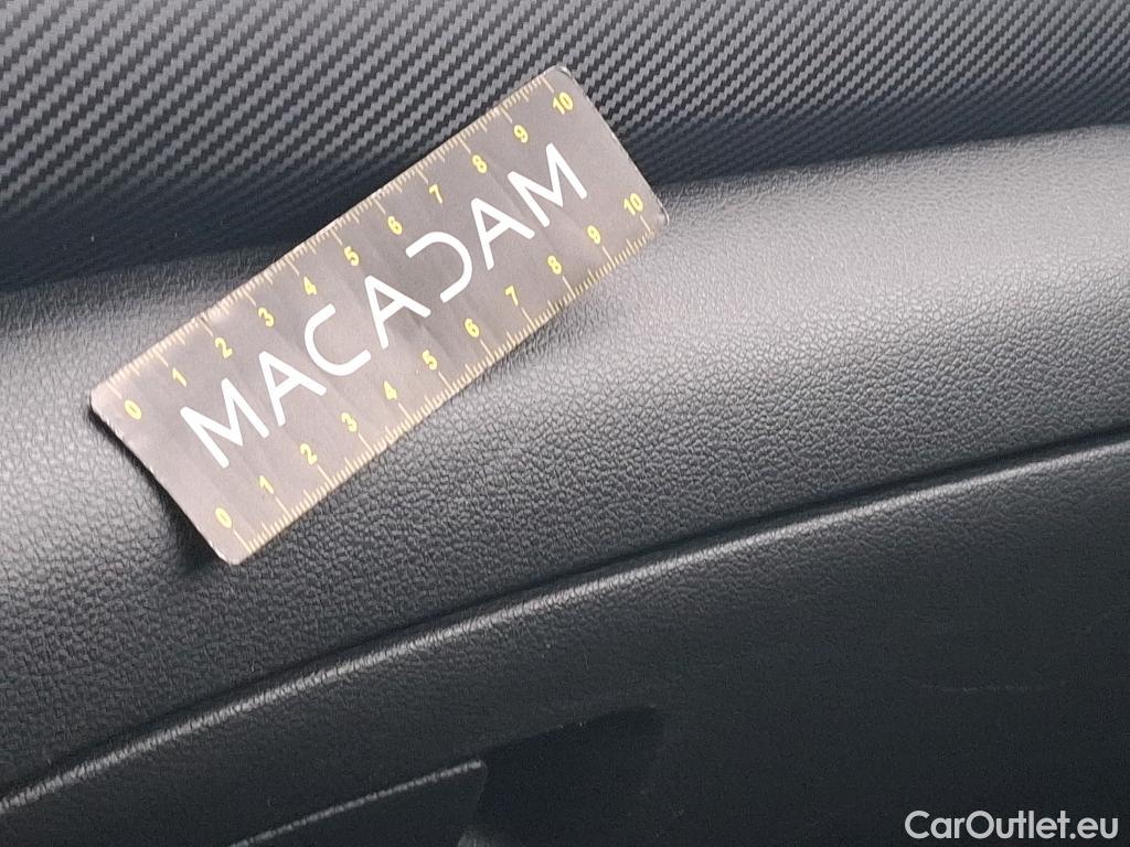  Hyundai  Tucson HYUNDAI  / 2018 / 5P / SUV 1.6 CRDI 136 HYBRID 48V DCT-7 BUSINESS #24