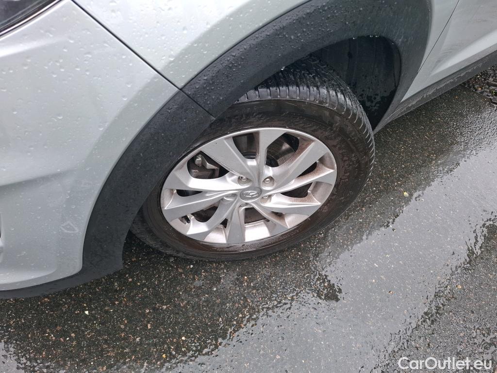  Hyundai  Tucson HYUNDAI  / 2018 / 5P / SUV 1.6 CRDI 136 HYBRID 48V DCT-7 BUSINESS #25