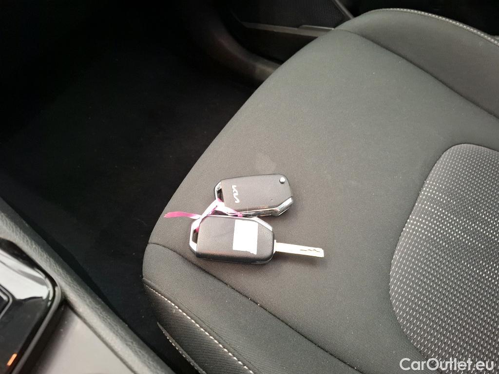 KIA  Sportage KIA  / 2021 / 5P / SUV 1.6 T-GDI 265 PHEV AUTO 4WD ACTIVE BUSIN #12