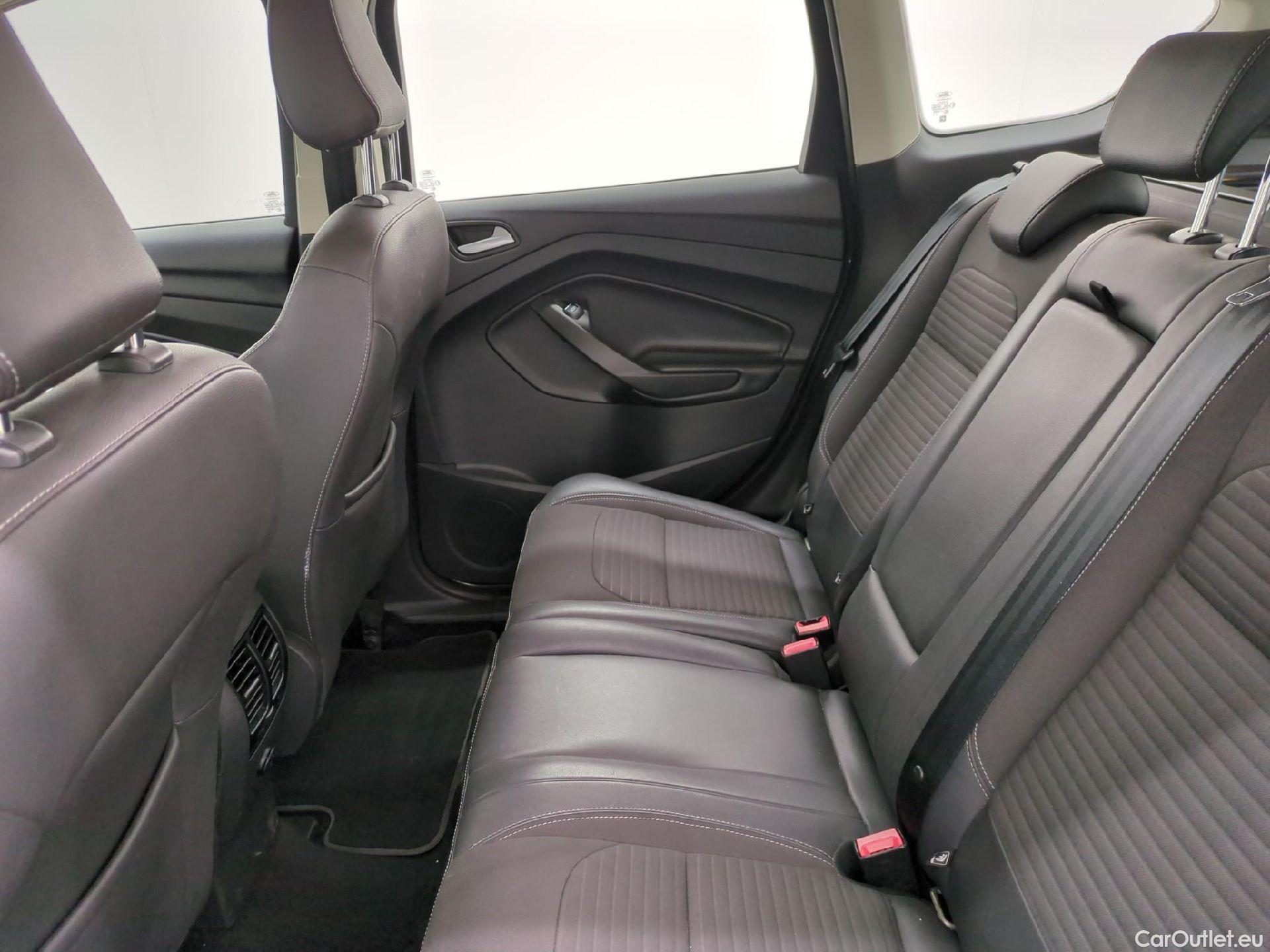 Ford  Kuga  Titanium 1.5 TDCi 120CV BVM6 E6 #11