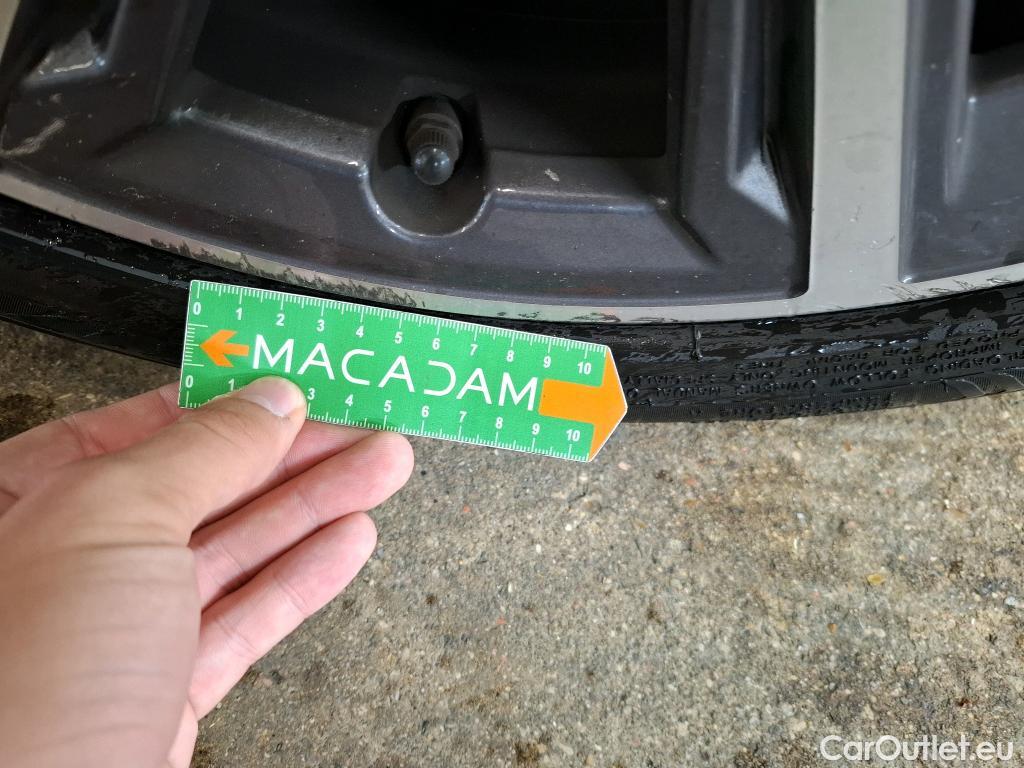 Bmw  Serie 1 BMW Série 1 / 2019 / 5P / Berline 116i DKG7 Business Design #6