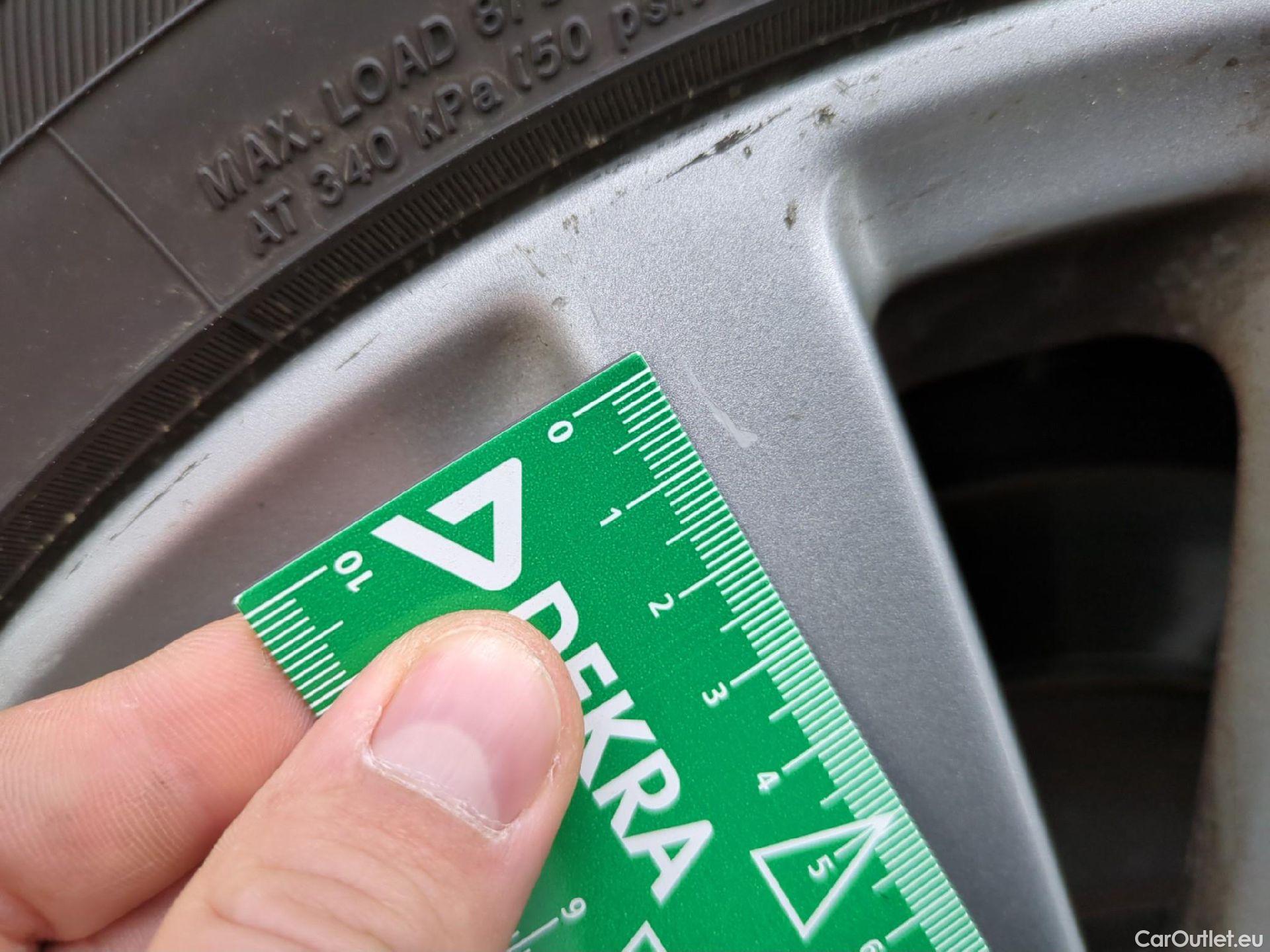 Ford  Kuga  Titanium 1.5 TDCi 120CV BVM6 E6 #11