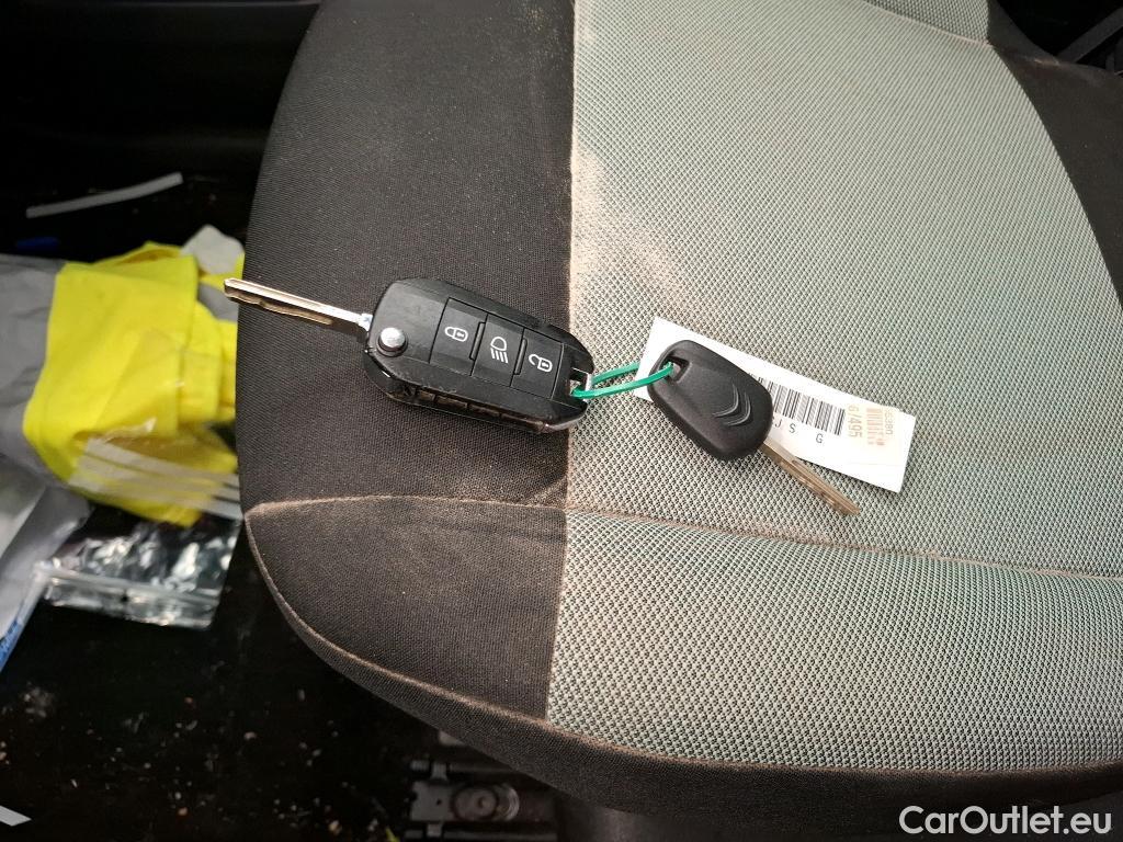 Citroen  Berlingo  Feel M 1.2 PureTech 130CV BVA8 E6d #12