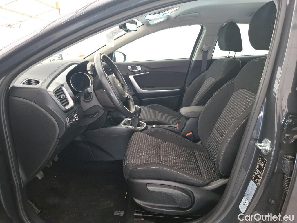 KIA  XCeed  Active 1.6 CRDI 135CV BVM6 E6d #8