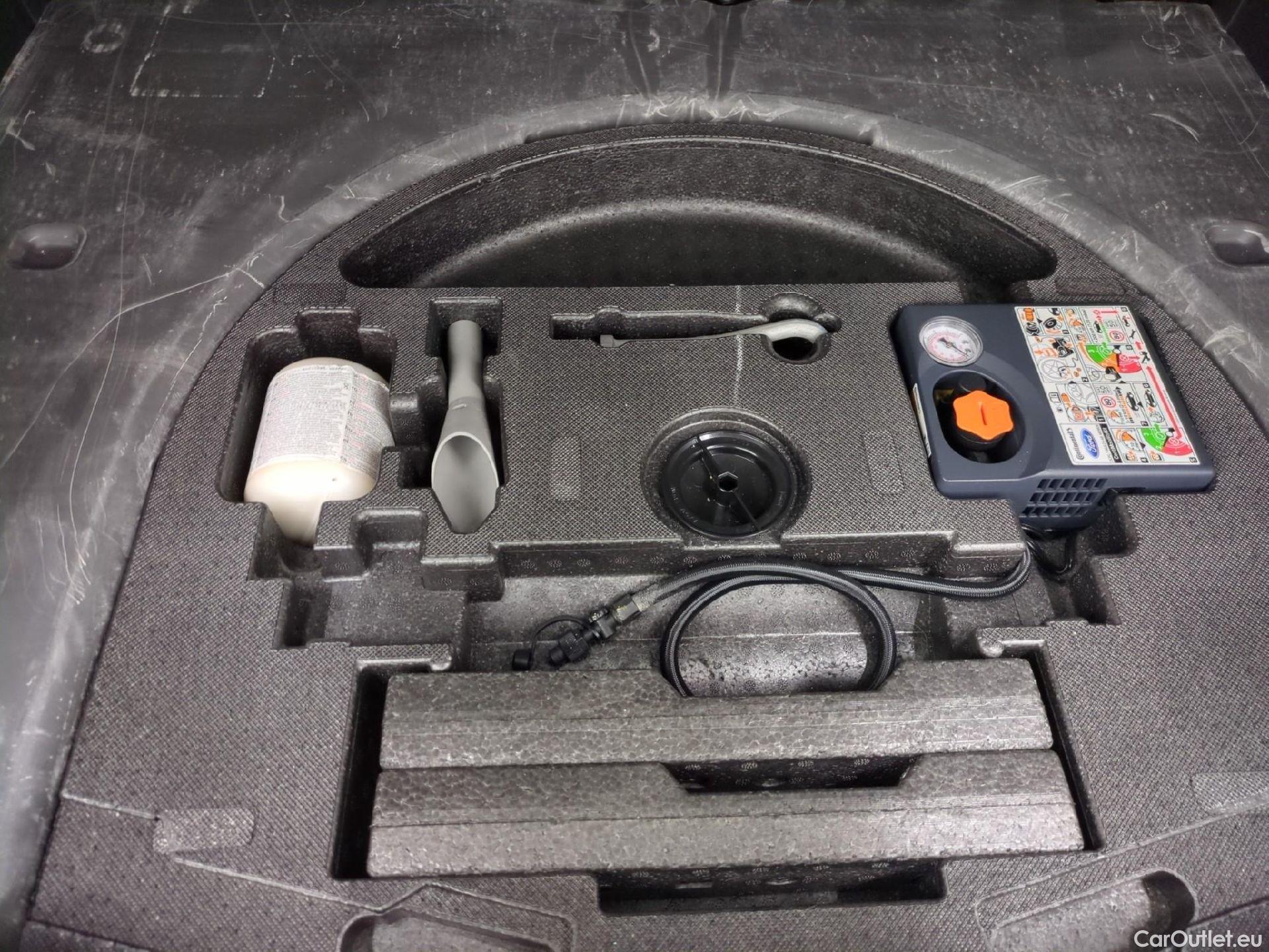 Ford  Kuga  Titanium 1.5 TDCi 120CV BVM6 E6 #14