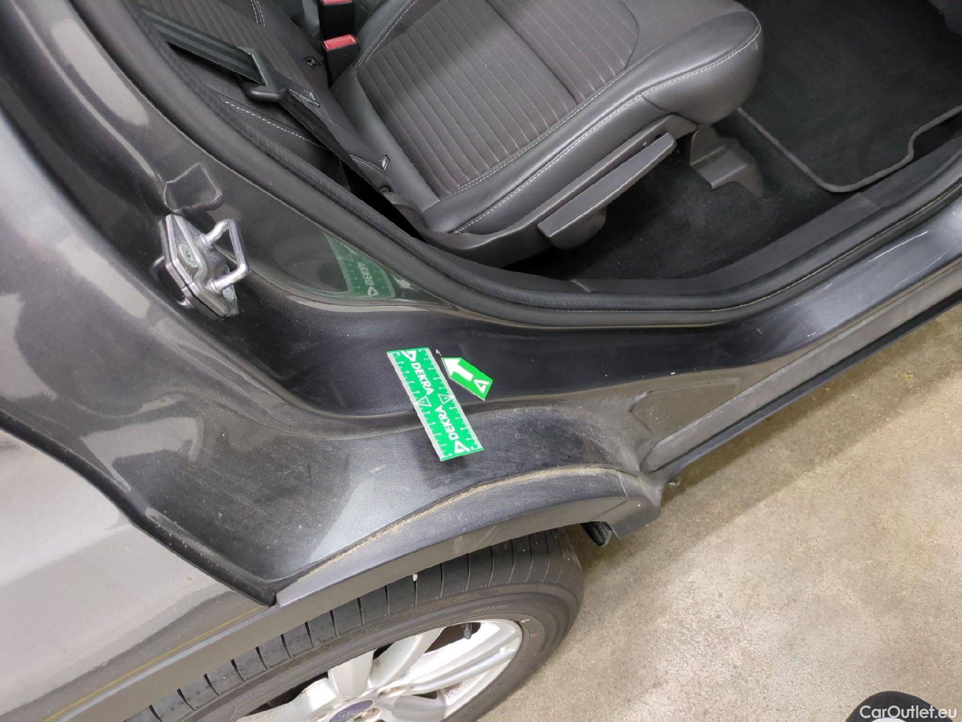 Ford  Kuga  Titanium 1.5 TDCi 120CV BVM6 E6 #14