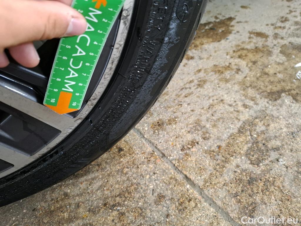 Bmw  Serie 1 BMW Série 1 / 2019 / 5P / Berline 116i DKG7 Business Design #4