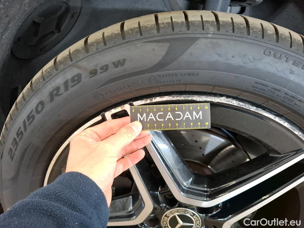  Mercedes  GLA MERCEDES-BENZ  / 2020 / 5P / SUV 1.3  250 e AMG LINE DCT #8